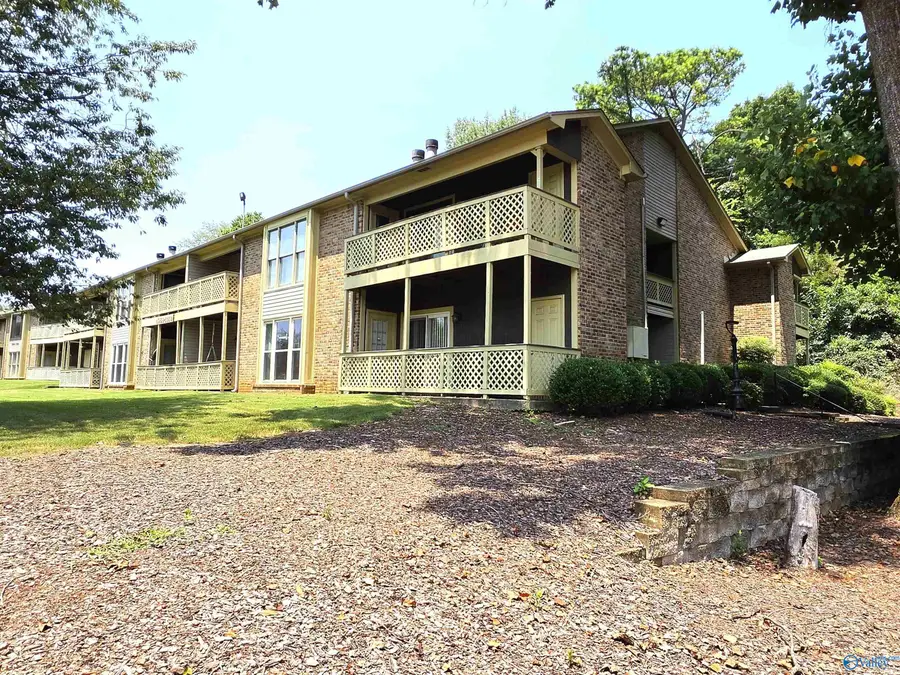 5002 Seven Pines Circle #8, Huntsville, AL 35816 - #2