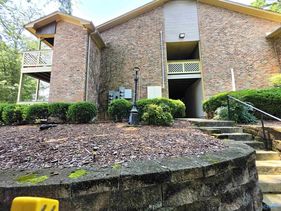 5002 Seven Pines Circle #8, Huntsville, AL 35816 - #3