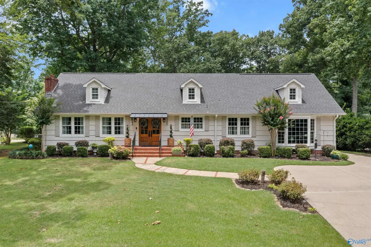 435 Country Club Drive, Gadsden, AL 35901 - #1