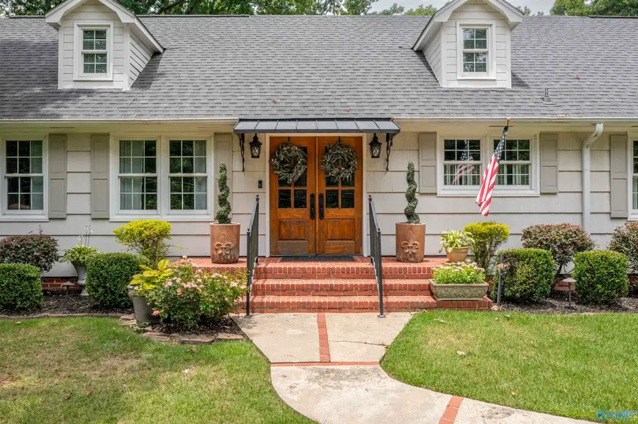 435 Country Club Drive, Gadsden, AL 35901 - #3