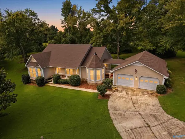 430 Shady Grove Road, Guntersville, AL 35976