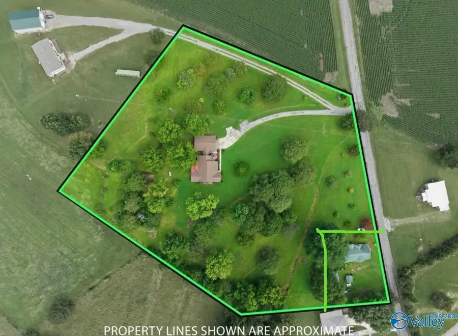 430 Shady Grove Road, Guntersville, AL 35976 - #2