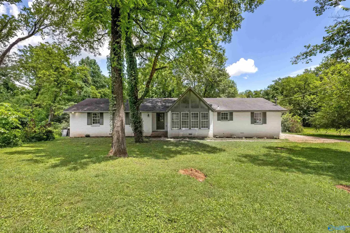 3824 Timbercrest Drive Nw, Huntsville, AL 35810 - #1