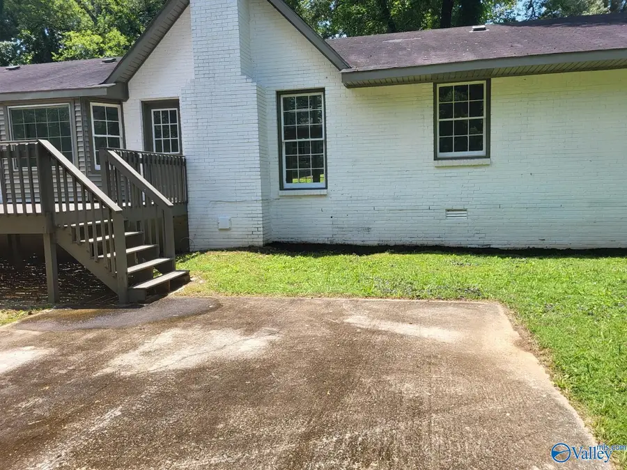 3824 Timbercrest Drive Nw, Huntsville, AL 35810 - #2