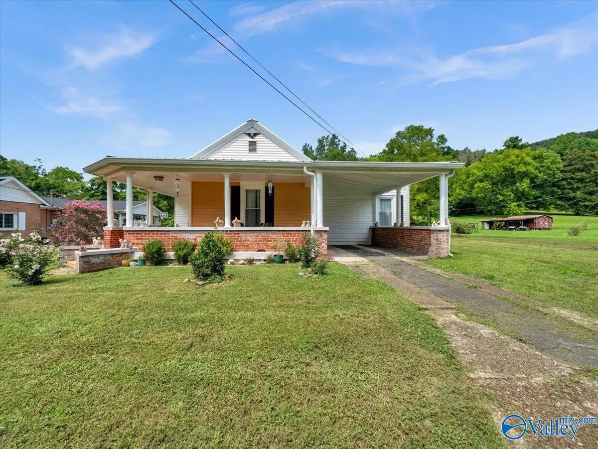 106 Water Street, Stevenson, AL 35772 - #1