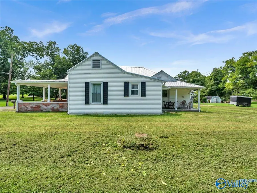 106 Water Street, Stevenson, AL 35772 - #3