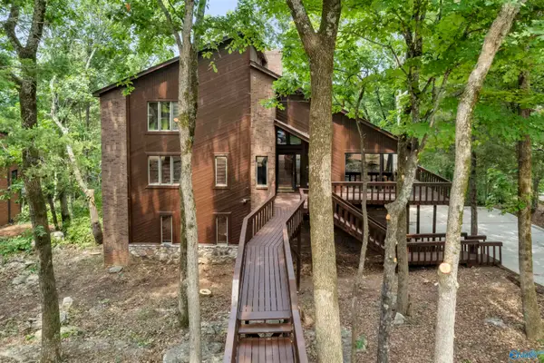 1522 Chandler Road Se, Huntsville, AL 35801