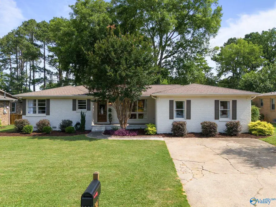 1711 Sun Valley Road, Huntsville, AL 35801 - #2