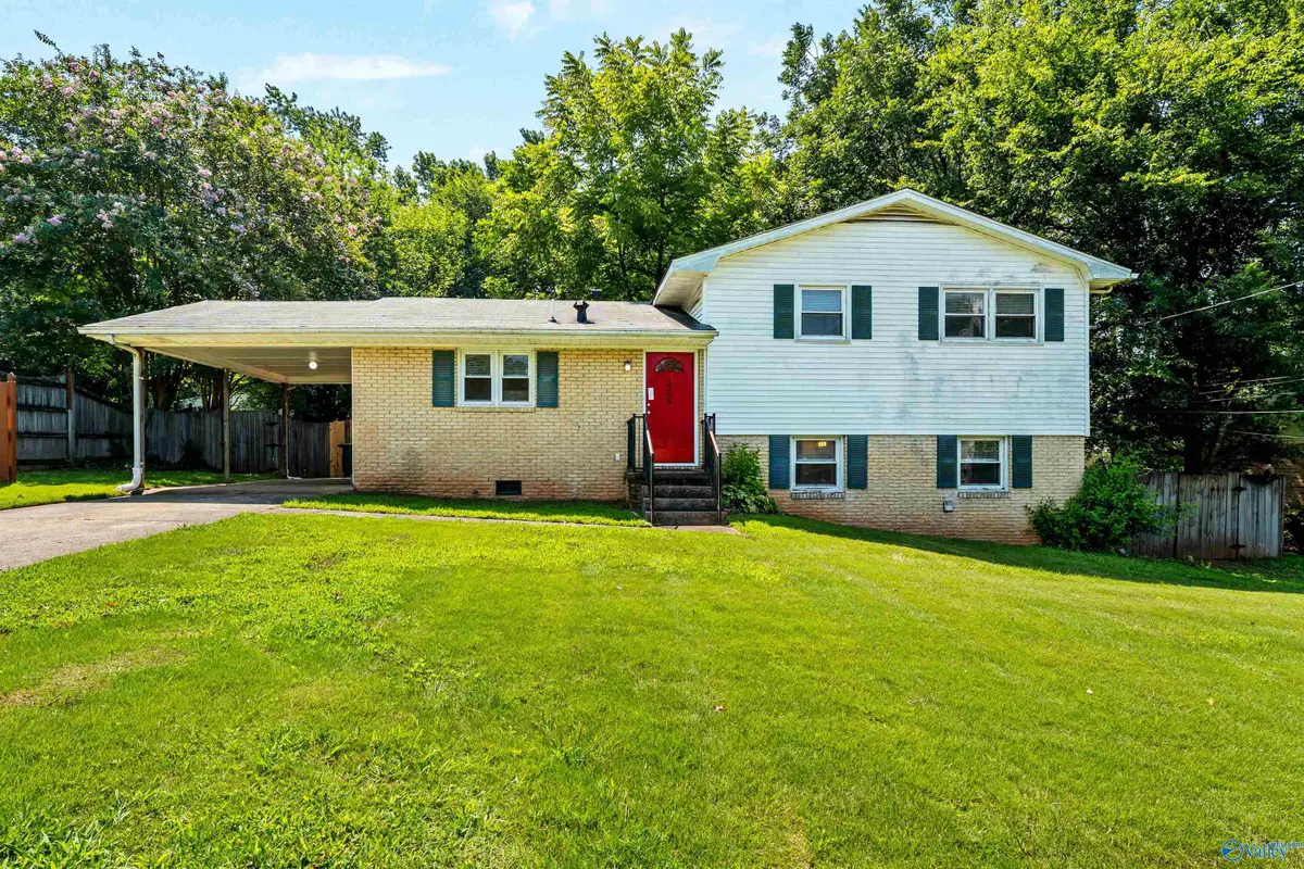 3205 Sweetbriar Road Nw, Huntsville, AL 35810 - #1