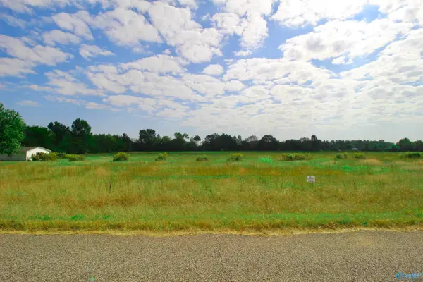 17240 Red Hill Road, Athens, AL 35611