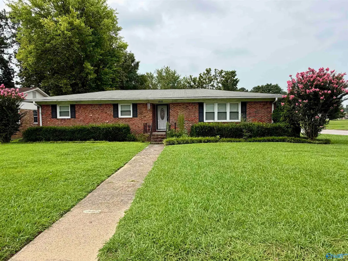 1931 Woodmeade Street Sw, Decatur, AL 35601 - #1
