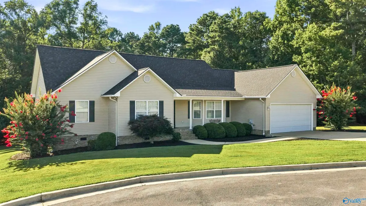 11 Autumn Run Road Ne, Fort Payne, AL 35967 - #1