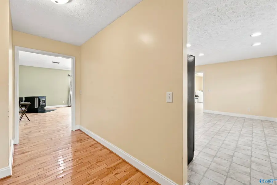 11 Autumn Run Road Ne, Fort Payne, AL 35967 - #3
