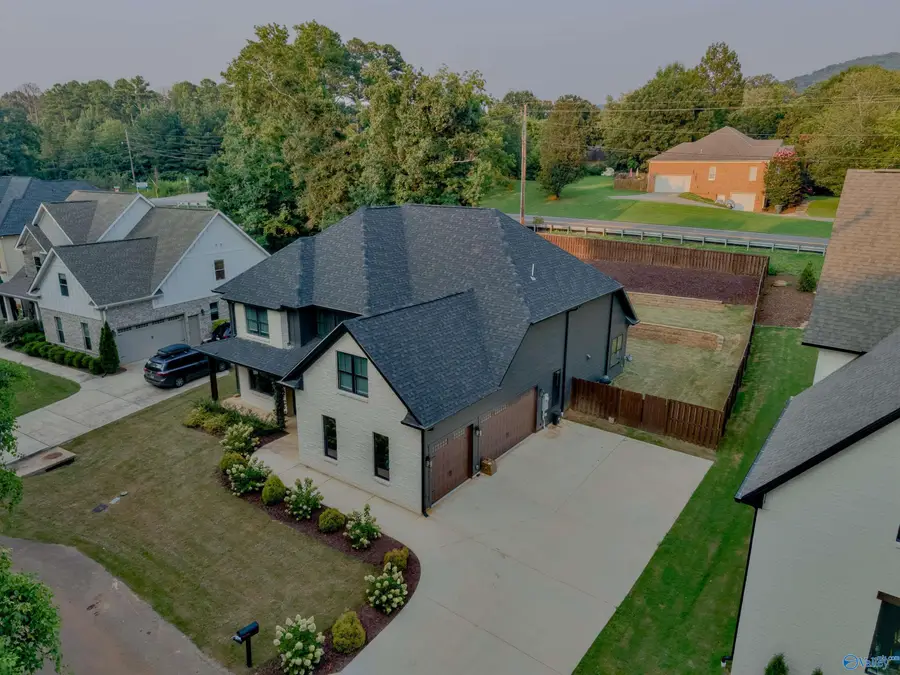 122 Railway Lane Se, Huntsville, AL 35803 - #2