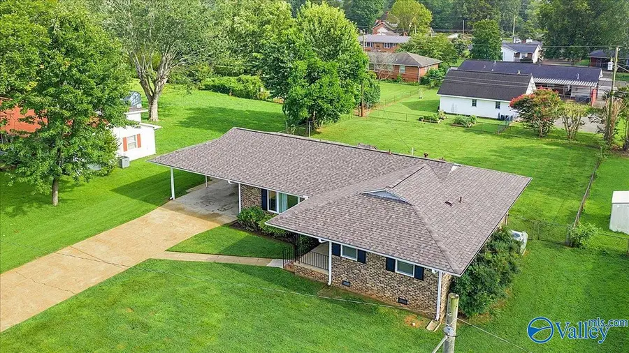 4307 Clayrest Drive Nw, Huntsville, AL 35816 - #3