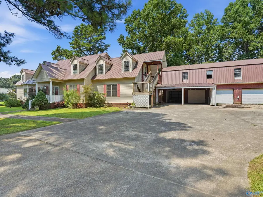676 5th Street Sw, Arab, AL 35016 - #3