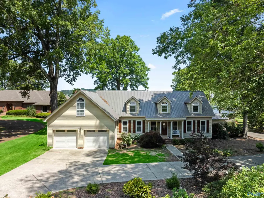 1720 Wyeth Drive, Guntersville, AL 35976 - #2