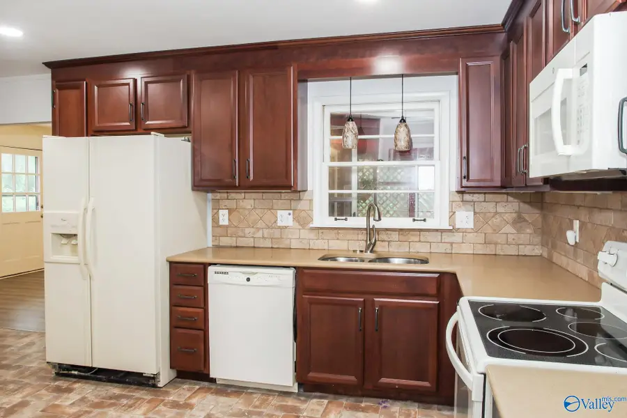 2609 Rockwell Road Nw, Huntsville, AL 35810 - #2