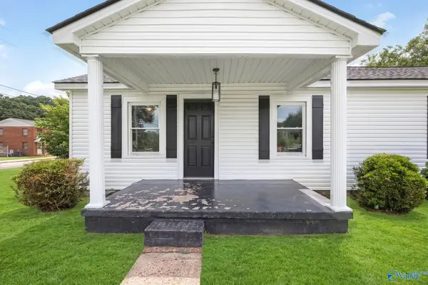 810 Sanders Street, Athens, AL 35611
