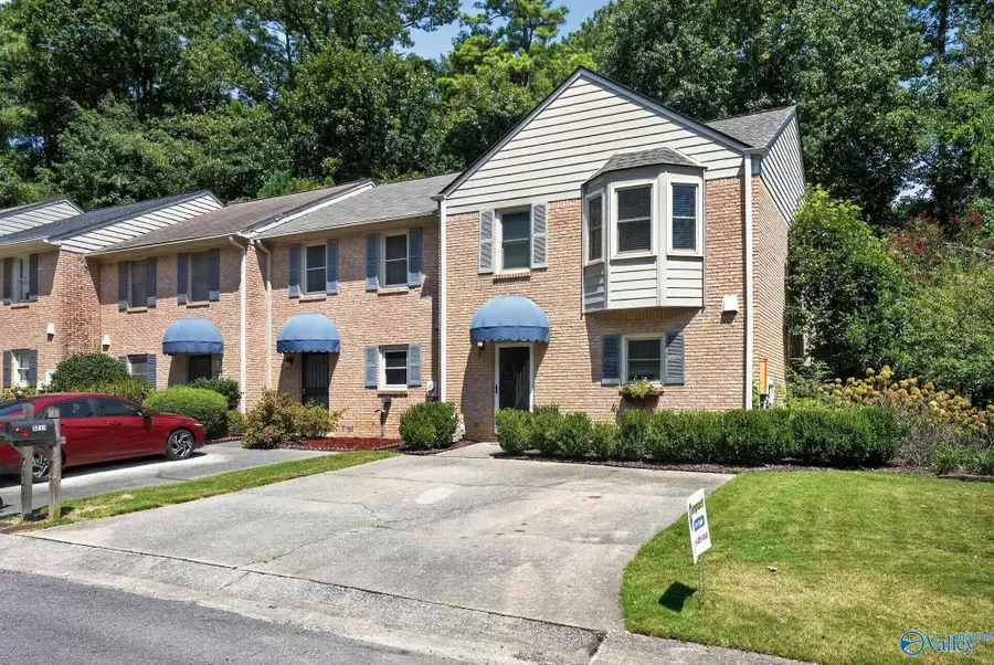 3211 Wisteria Lane, Vestavia Hills, AL 35216 - #3