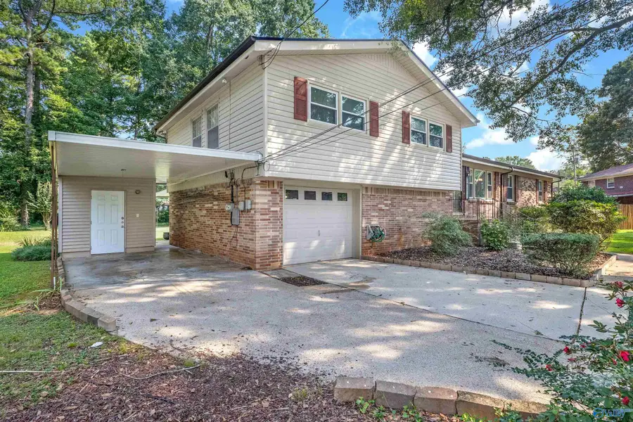 6502 Forrest Park Circle Nw, Huntsville, AL 35806 - #3