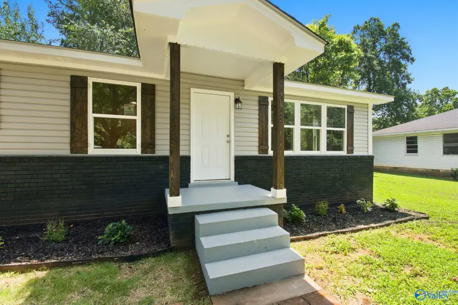 3506 Gay Street Nw, Huntsville, AL 35810 - #2