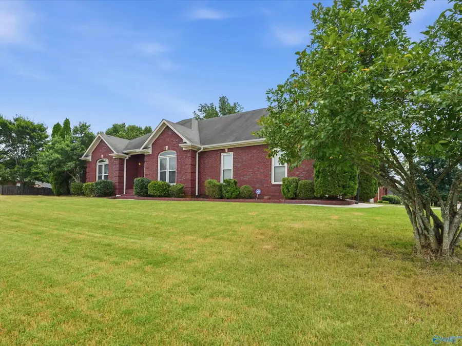 275 Natchez Trail, Huntsville, AL 35806 - #2