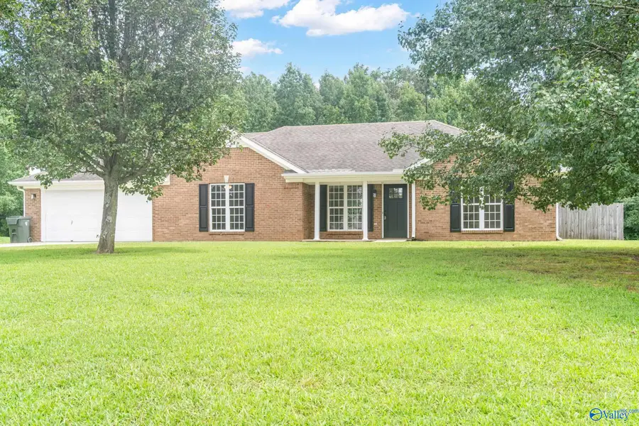 105 Short Track Drive, New Market, AL 35761 - #2