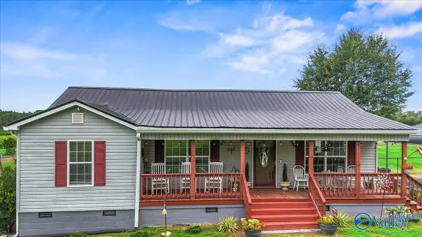 1952 Nixon Chapel Road, Albertville, AL 35950