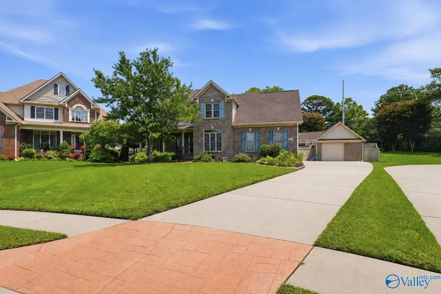 161 Redcliffe Drive Nw, Huntsville, AL 35806 - #2