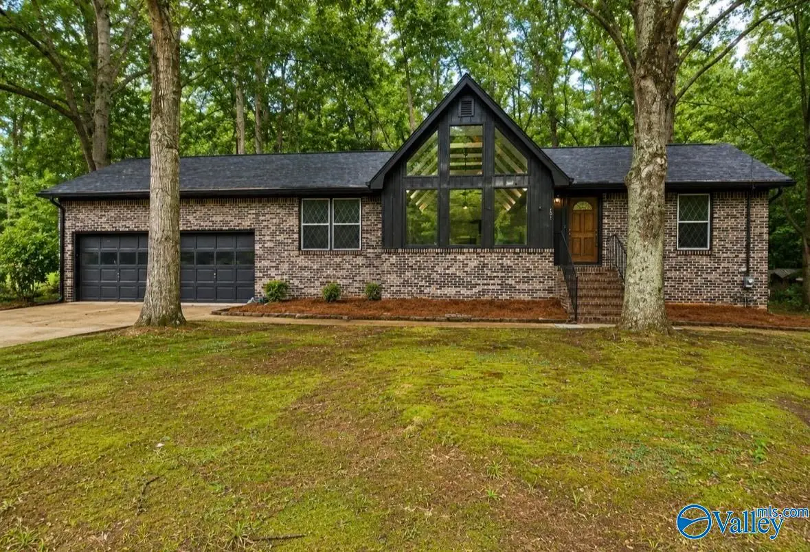 106 Guinivere Drive, Albertville, AL 35950 - #1