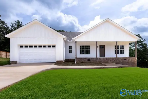 2555 Pilgrim Way, Southside, AL 35907