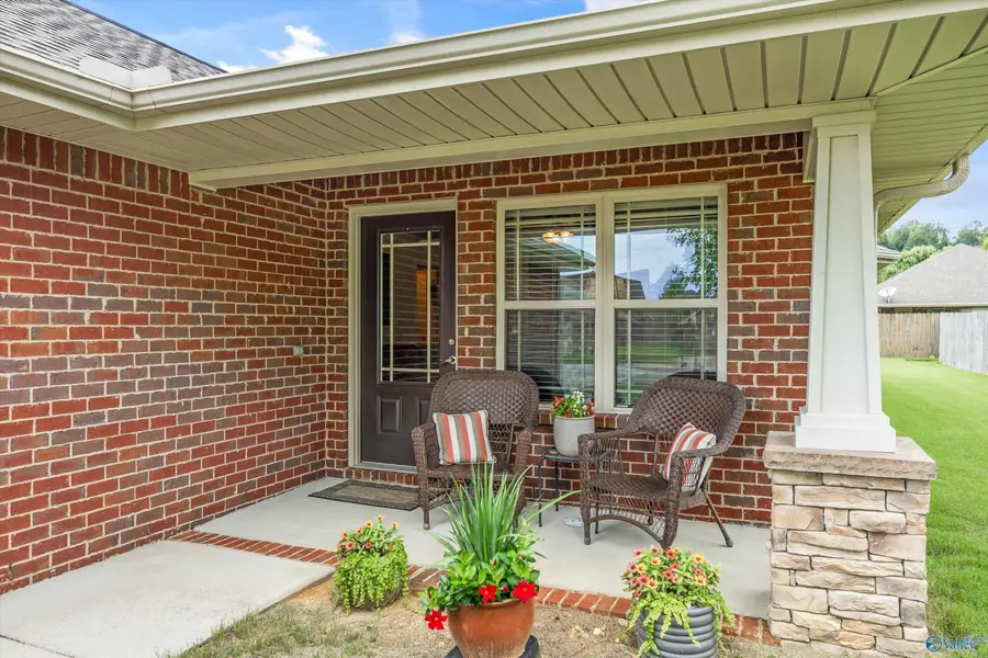5036 Montauk Trail, Owens Cross Roads, AL 35763 - #3
