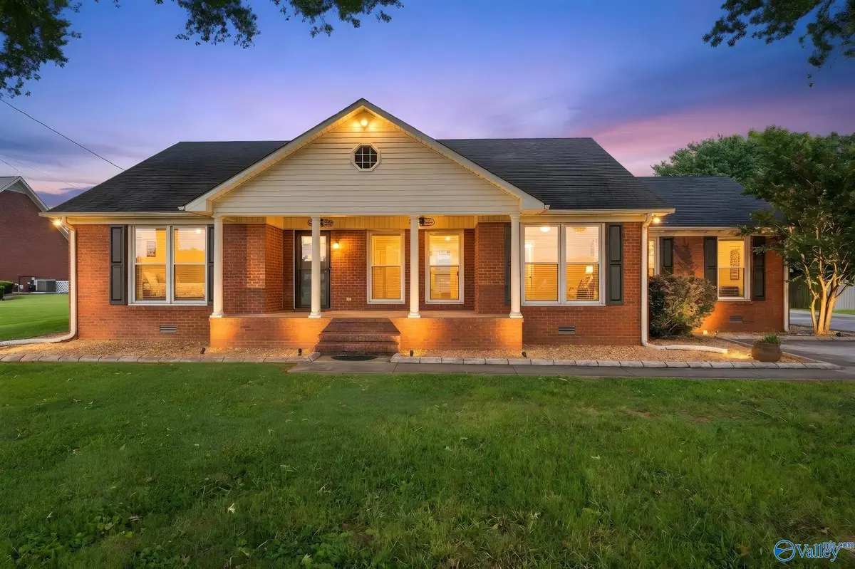 1716 Woodall Road Se, Decatur, AL 35601 - #1
