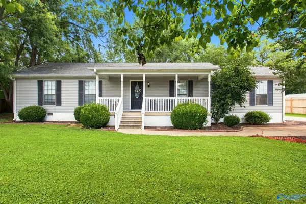 835 Walker Lane, New Market, AL 35761