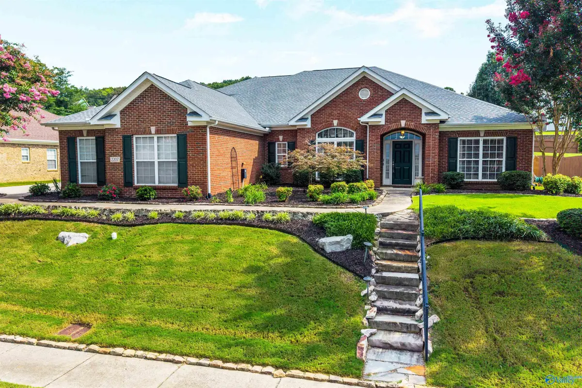 2207 Rosebrooke Drive Sw, Huntsville, AL 35803 - #1