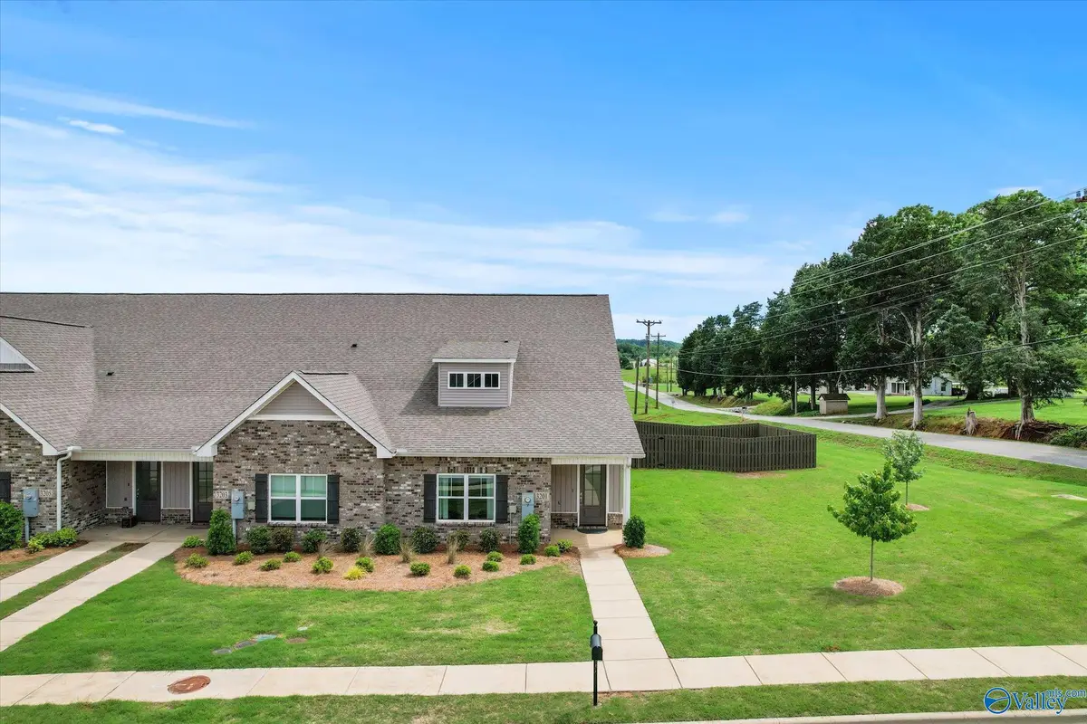 3201 SE Mcclellan Way, Decatur, AL 35603 - #1