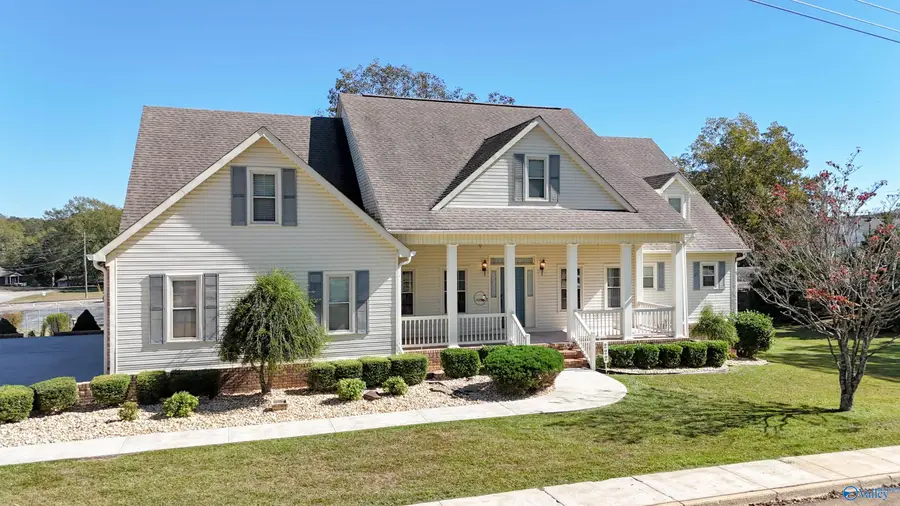 222 1st Street, Hamilton, AL 35570 - #3