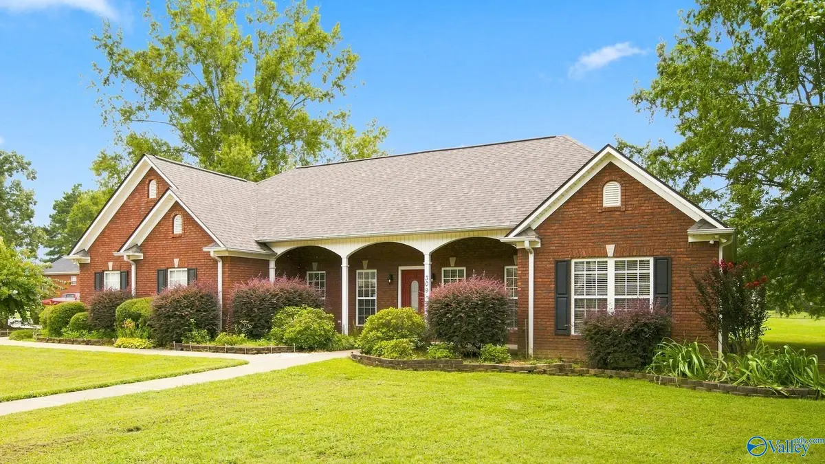 309 Royal Troon Drive, Rainbow City, AL 35906 - #1