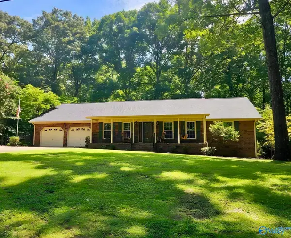 2008 Oakleaf Lane, Arab, AL 35016