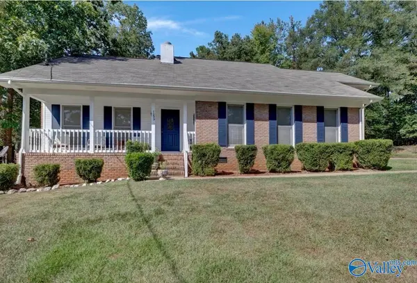 1299 Winter Pl, Anniston, AL 36207