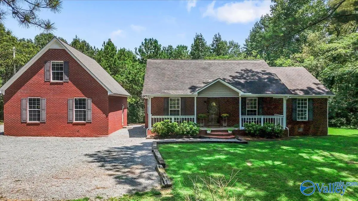 5280 County Road 1141, Vinemont, AL 35179 - #1