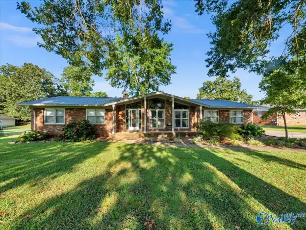 1104 Wildwood Drive, Scottsboro, AL 35768