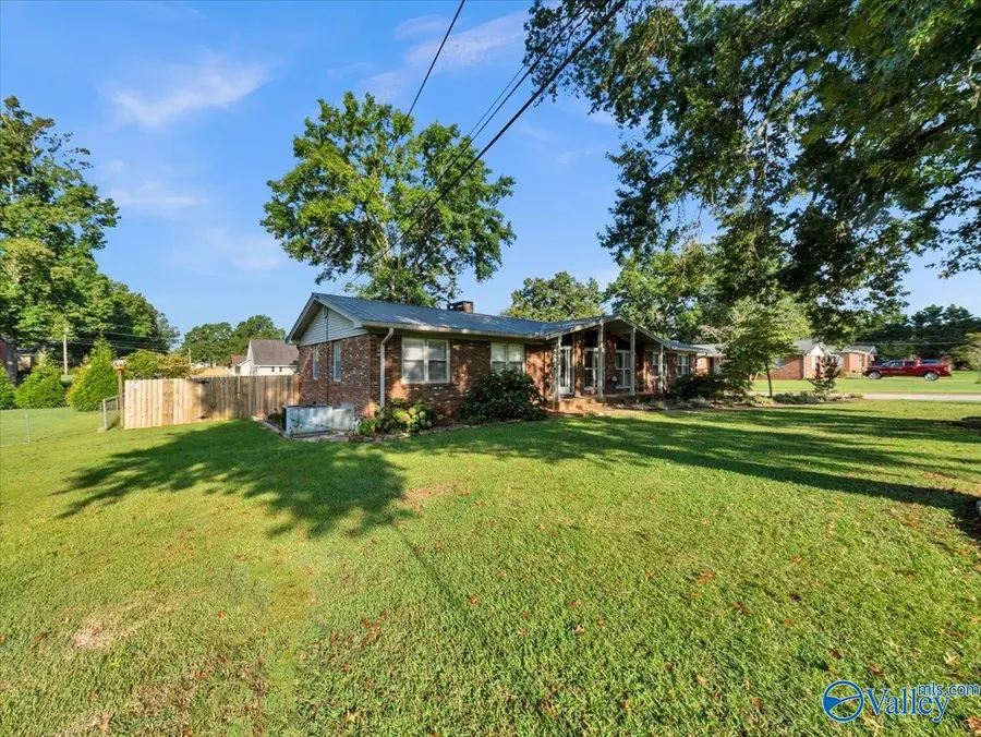 1104 Wildwood Drive, Scottsboro, AL 35768 - #3