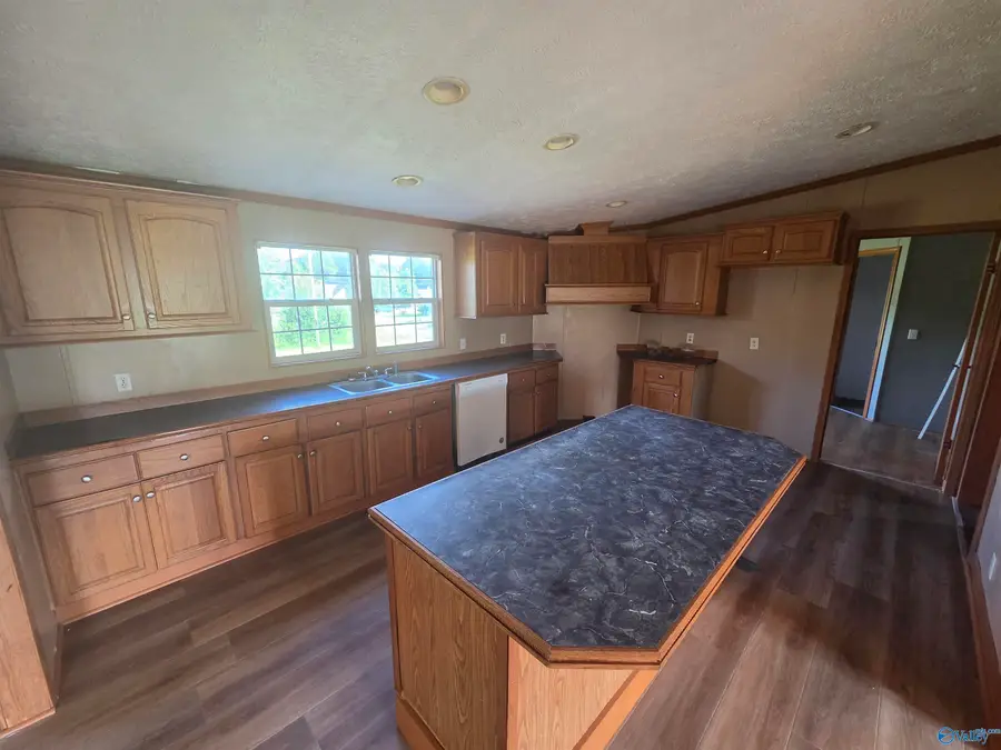 35 Dogwood Lane, Sylvania, AL 35988 - #2