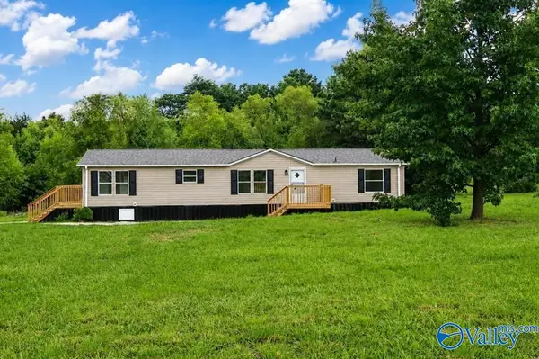 9989 Snake Road, Athens, AL 35611