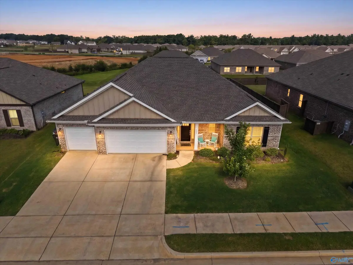 225 Hannaway Circle, Madison, AL 35757 - #1