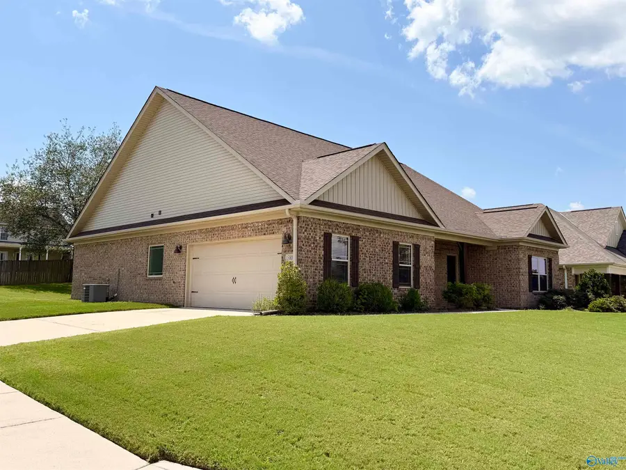 13806 Azalea Ridge Lane, Huntsville, AL 35803 - #2
