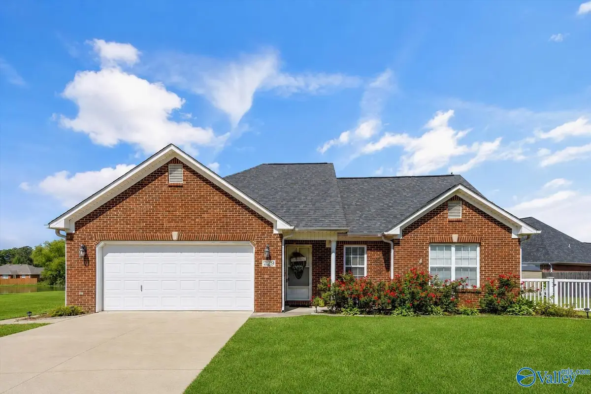 229 Chestnut Oak Circle, Owens Cross Roads, AL 35763 - #1