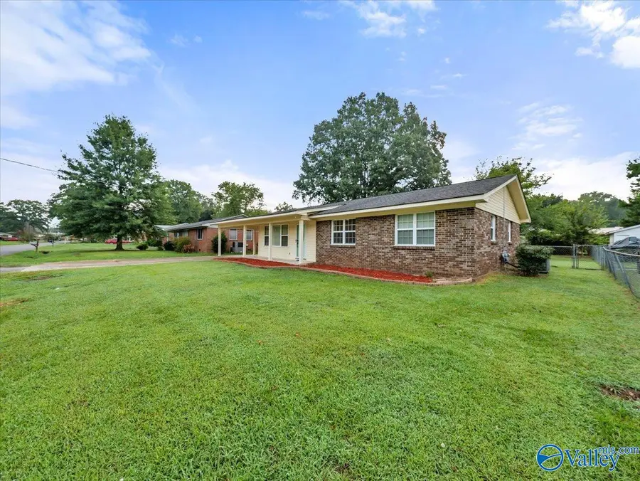 317 Sharon Street, Scottsboro, AL 35768 - #2